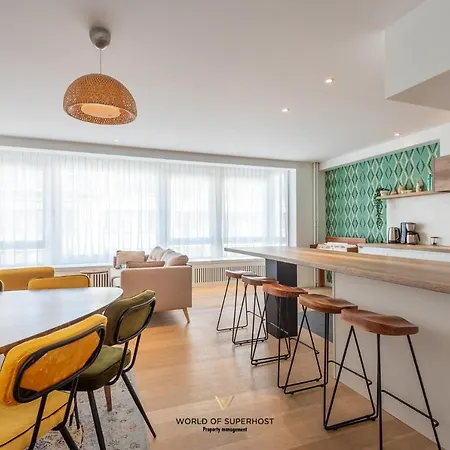 Apartment Rock & Roll Chic Near
